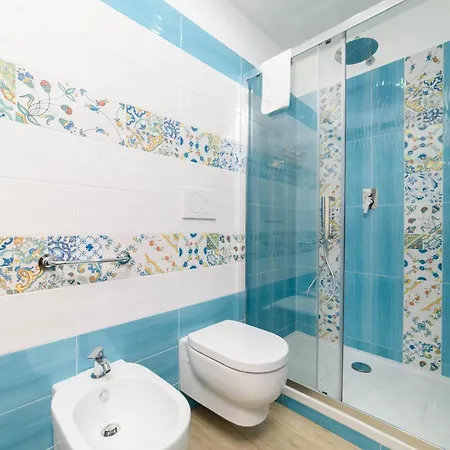 Bed & Breakfast Symphony House 4*