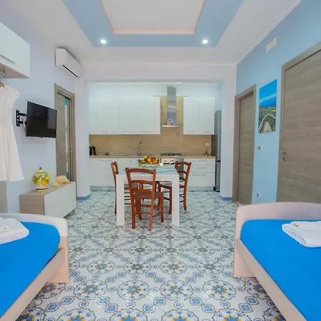 Symphony House 4*