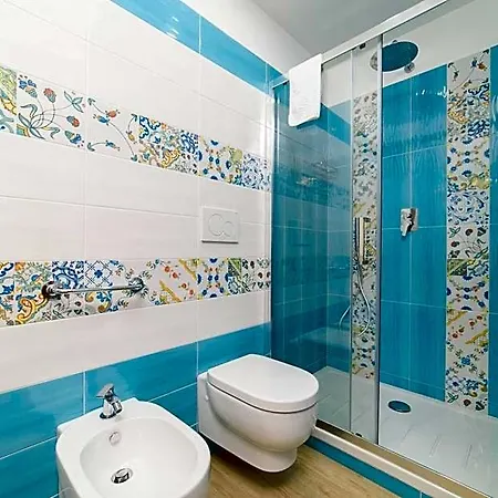 Symphony House فندق مبيت وإفطار 4*