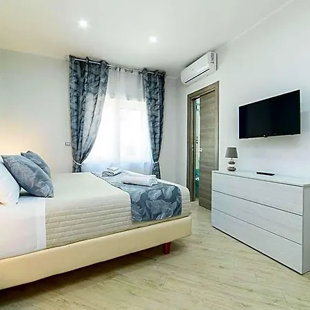 فندق مبيت وإفطار Symphony House 4*