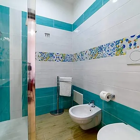 فندق مبيت وإفطار Symphony House