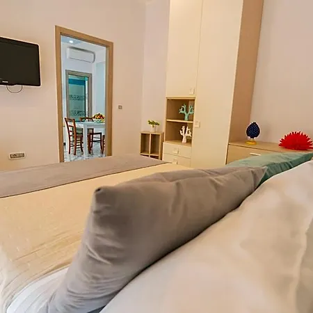 Symphony House فندق مبيت وإفطار سورينتو