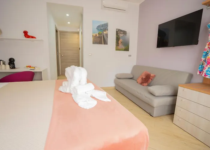 فندق مبيت وإفطار Symphony House 4*