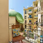 Symphony House Oda ve Kahvaltı Sorrento