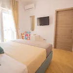 Oda ve Kahvaltı Symphony House