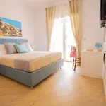 Symphony House Oda ve Kahvaltı Sorrento