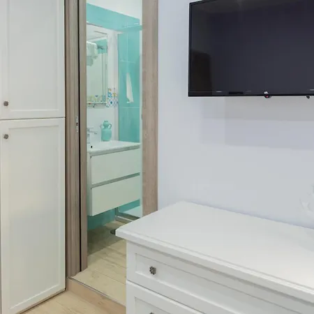 Symphony House Bed & Breakfast *