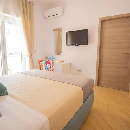 ベッド・アンド・ブレックファスト Symphony House