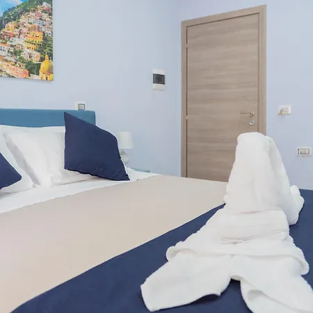 ベッド・アンド・ブレックファスト Symphony House